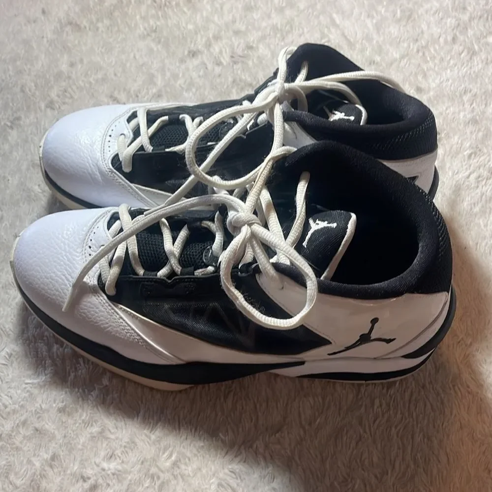 Nike air Jordans 2011 sneakers size 10.5